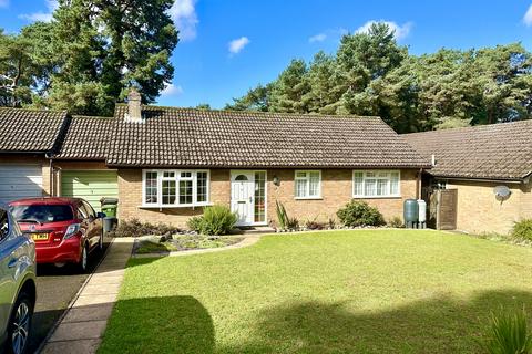 The Sands, Whitehill GU35 3 bed detached bungalow for sale