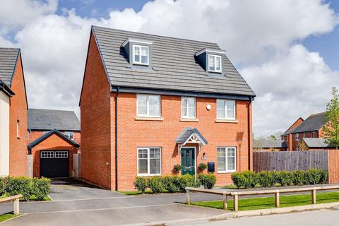 5 bedroom detached house for sale