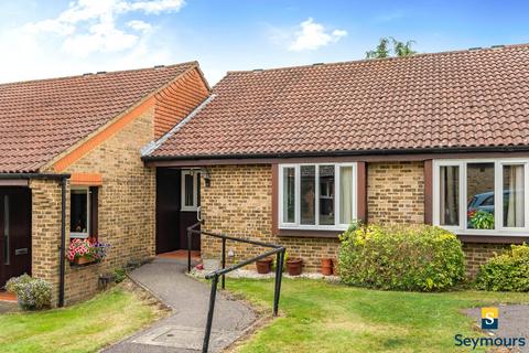 Darfield Road, Guildford GU4 2 bed bungalow for sale