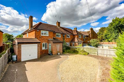 Hill End Lane, St. Albans... 4 bed semi