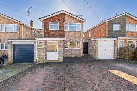 St. Margarets Grove, Great Kingshill, 4 bed detached house for sale