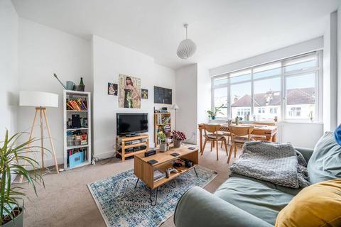 Wormholt Road, Shepherd's Bush... 2 bed flat for sale