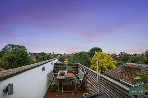 Purves Road, Kensal Rise NW10 2 bed apartment for sale