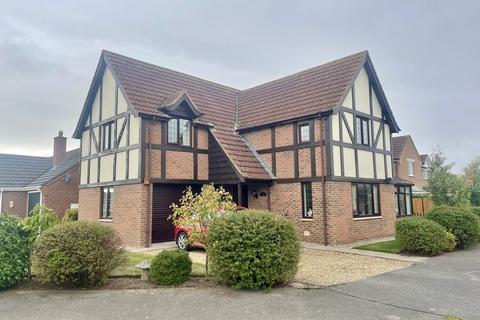 Turnberry Drive, Woodhall Spa LN10 4 bed detached house for sale