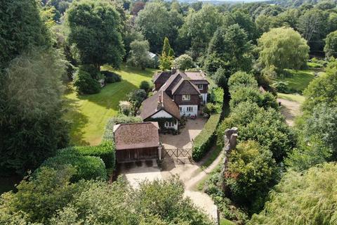 Green Lane, Guildford 4 bed detached house for sale