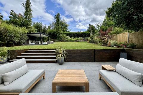 Bourne End SL8 5 bed detached house for sale