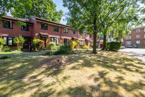 Conifer Gardens, Sutton SM1 3 bed terraced house for sale