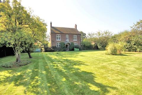 Holmes Chapel Road, Lach Dennis 4 bed detached house for sale