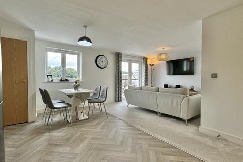 Saddleback Close, Ogwell, Newton Abbot 2 bed apartment for sale