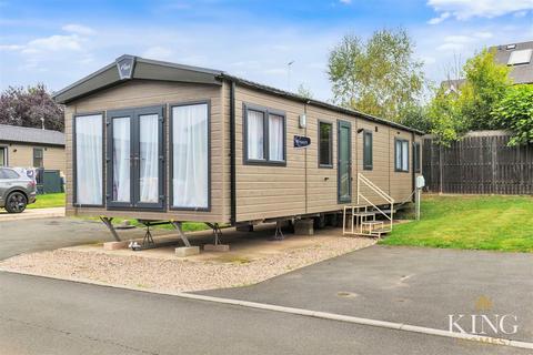 Wixford Grange, Wixford 2 bed park home for sale