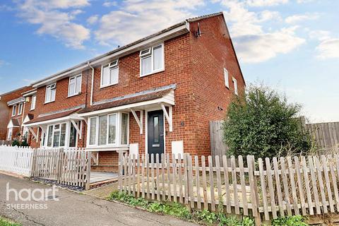 3 bedroom end of terrace house for sale