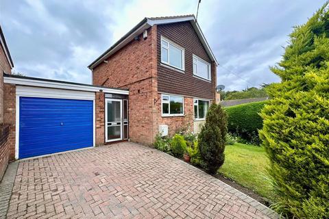 Chestnut Bank, Scarborough 3 bed detached house for sale