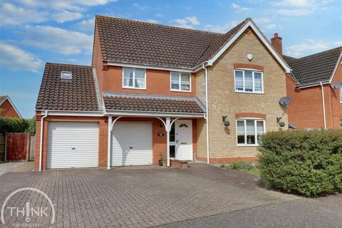 5 bedroom detached house for sale