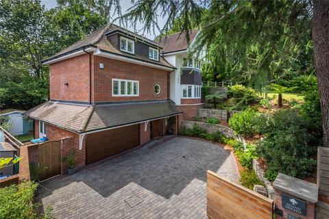 Bingham Avenue, Poole, Dorset, BH14 4 bed detached house for sale