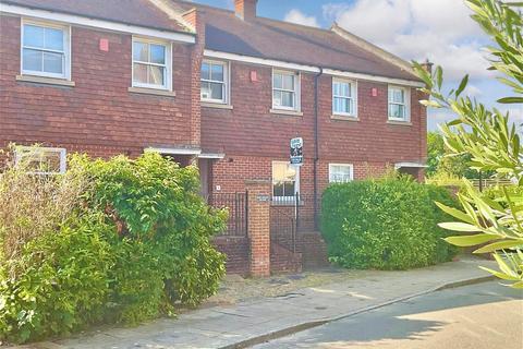 The Slipe, Arundel, West Sussex 2 bed terraced house for sale