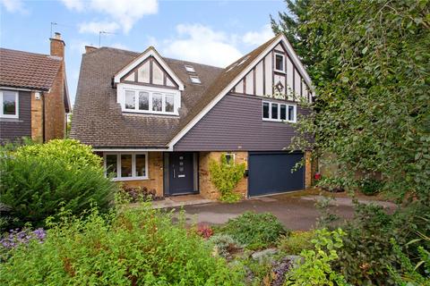 6 bedroom detached house for sale