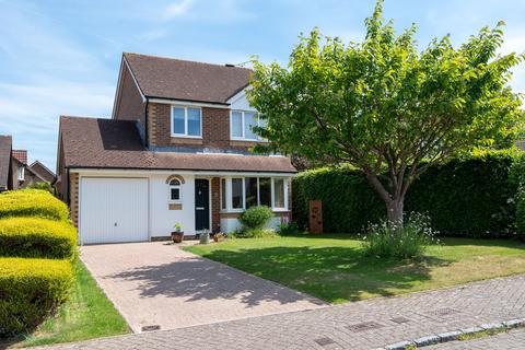 Lanyon Close, Horsham, RH12 3 bed detached house for sale