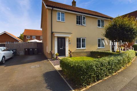 3 bedroom semi-detached house for sale