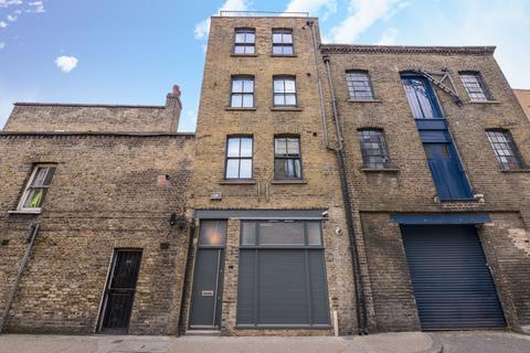 Rothsay Street, London, SE1 3 bed terraced house for sale