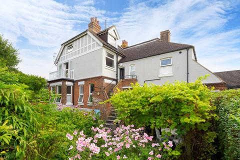 Hillcrest Road, Hythe, CT21 3 bed apartment for sale