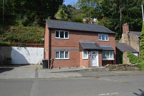 Newbridge Road, Newbridge, Wrexham, LL14 3 bed detached house for sale