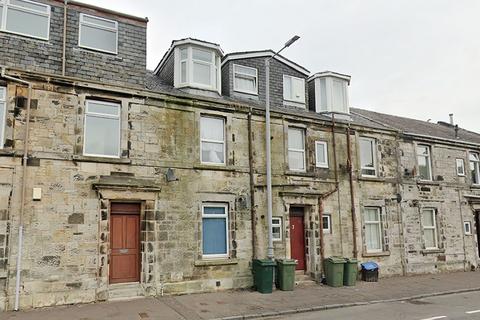 Main Street, Flat 2