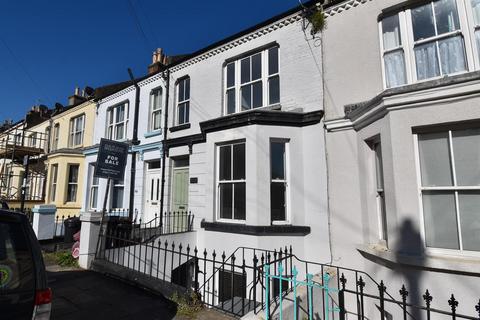 3 bedroom maisonette for sale