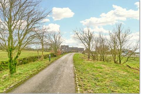 4 bedroom farm house for sale