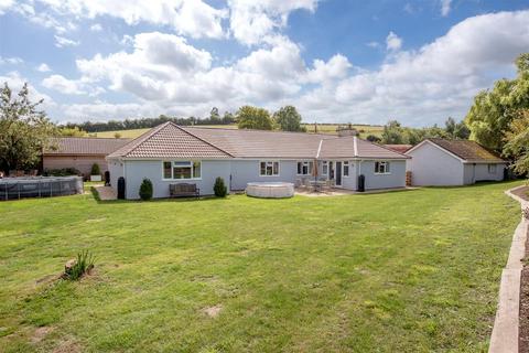 Curload, Stoke St. Gregory, Taunton 4 bed detached house for sale