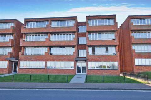 Albany Court, Cromer 2 bed apartment for sale