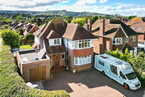 Kings Drive, Eastbourne BN21 4 bed detached house for sale