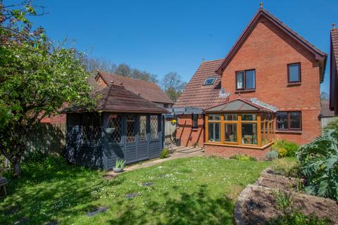 Slewton Crescent, Whimple 3 bed detached house for sale
