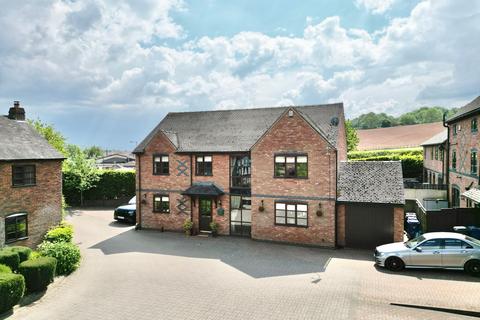 Stableford, Newcastle, ST5 4 bed detached house for sale