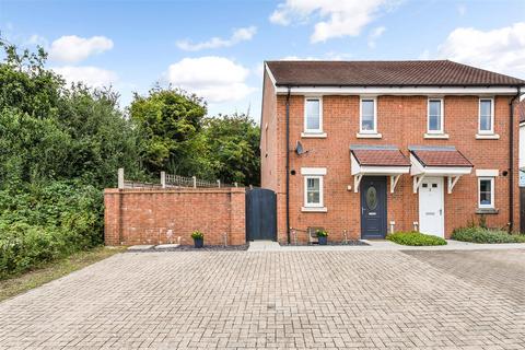 Bridle Close, Andover 2 bed semi