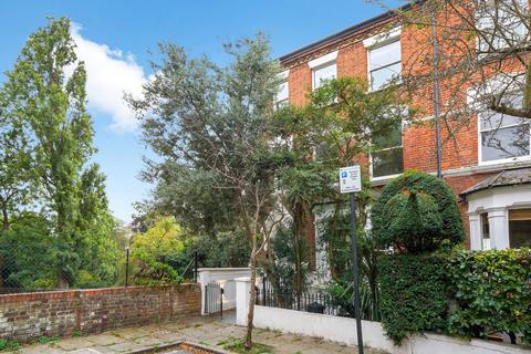 Hamilton Gardens, St John's Wood, NW8 4 bed semi
