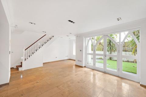 Hamilton Gardens, St John's Wood, NW8 4 bed semi