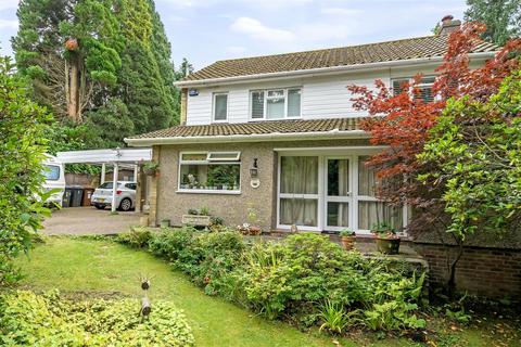 Goldsmiths Avenue, Crowborough 3 bed house for sale