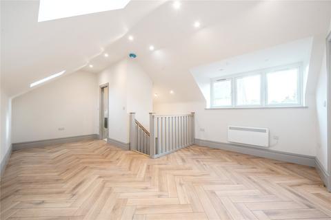 Church Green, Witney, Oxfordshire 1 bed coach house for sale