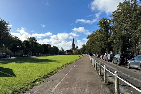 Church Green, Witney, Oxfordshire 1 bed coach house for sale