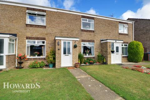Hollow Grove Way, Carlton Colville 2 bed terraced house for sale