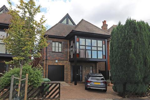 Finchley N3 4 bed detached house for sale