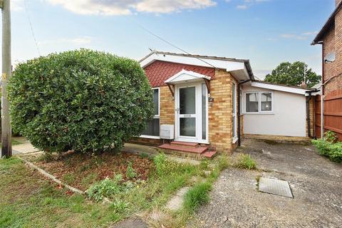 Canvey Island SS8 2 bed bungalow for sale