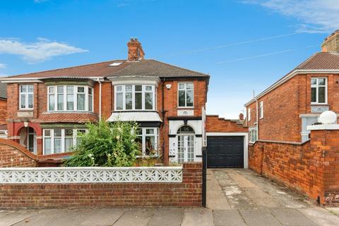 Princes Road, Cleethorpes DN35 3 bed semi