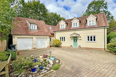 Off London Road, Great Notley, Braintree 5 bed detached house for sale