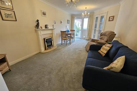 Windsor Way, Aldershot 1 bed retirement property for sale