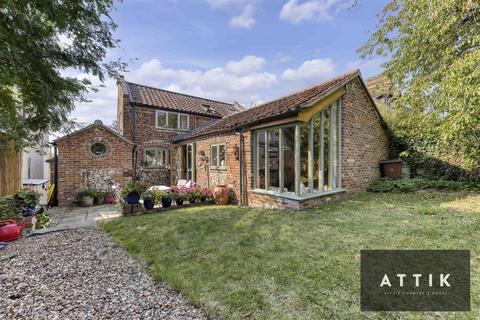 Norwich Road, Stoke Holy Cross, Norwich 5 bed barn conversion for sale