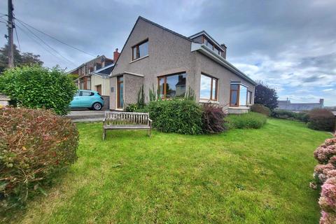 4 bedroom detached bungalow for sale