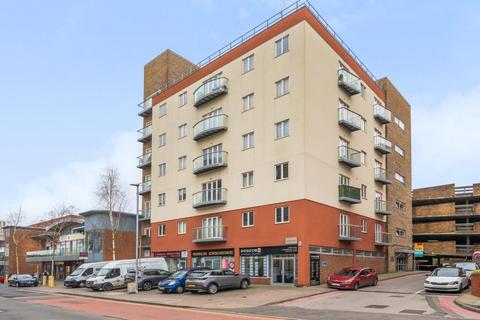 Bracknell,  Berkshire,  RG12 1 bed flat for sale