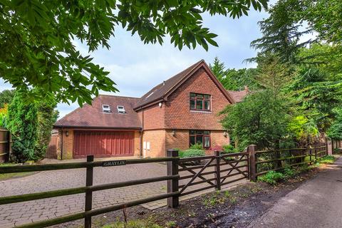 Whitepost Lane, Gravesend DA13 3 bed detached house for sale