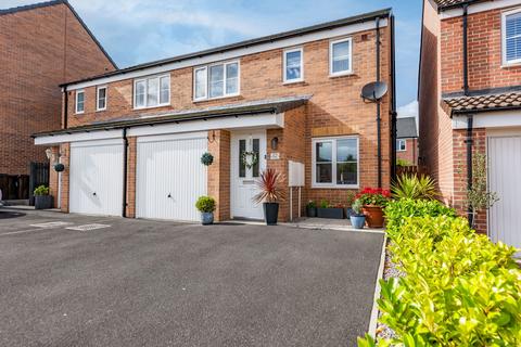 Friarwood Avenue, Pontefract WF8 3 bed semi